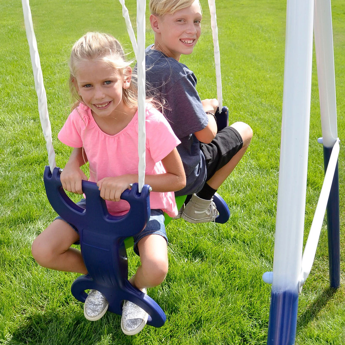 Metal Swing Set with Glider and Slide Q12726