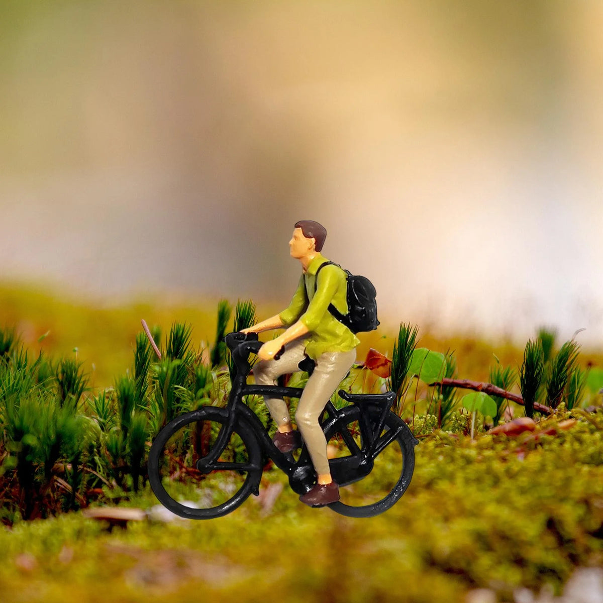 1/87 Scale Cyclist Figures Mini People Model Ornament L782121