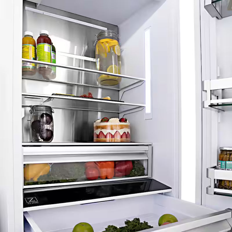 4-Door French Door Refrigerator with Ice and Water Dispenser A9548