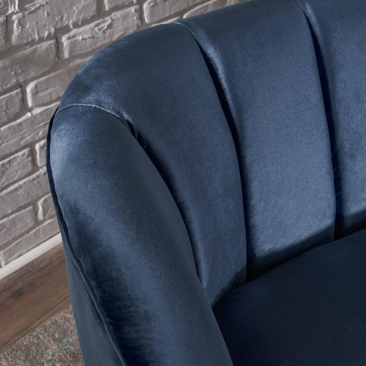 Modern Velvet Settee D18894