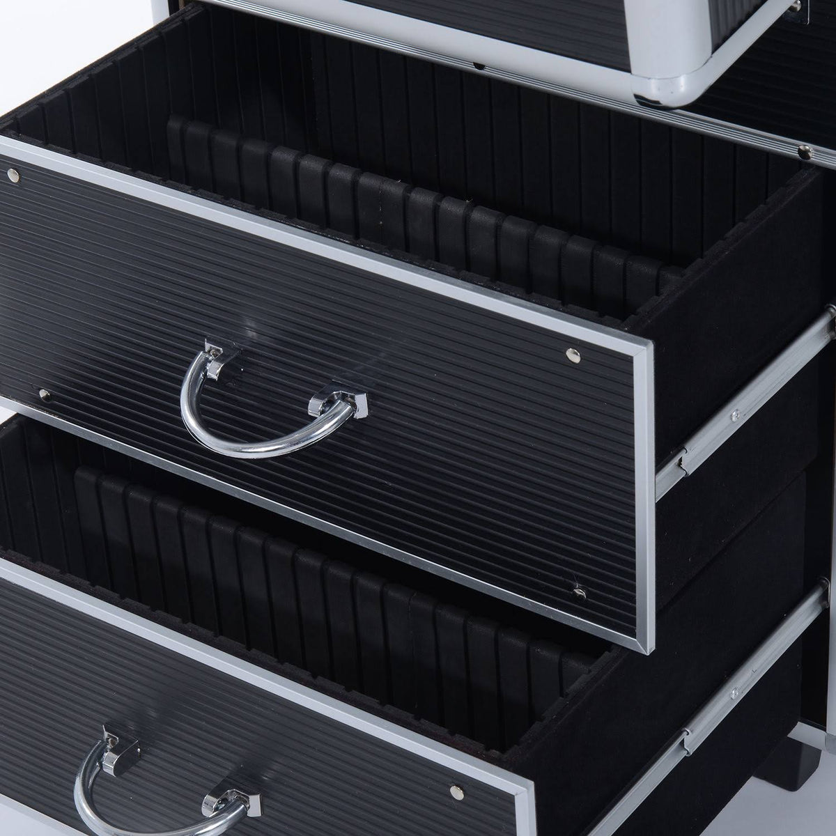 4 Tier Lockable Cosmetic Train Case with Extendable Trays Black B14608