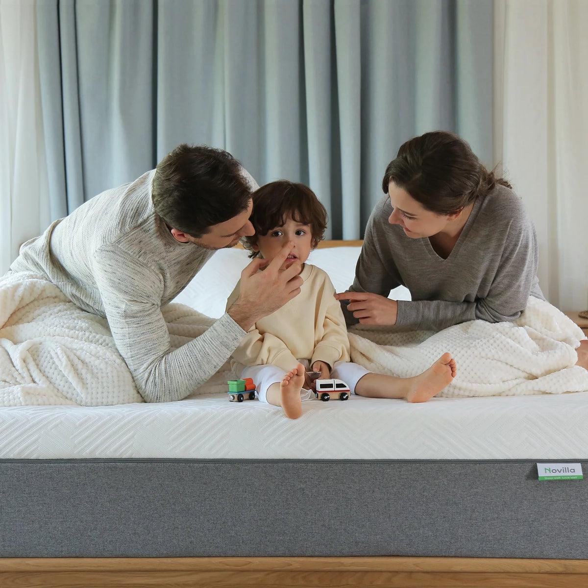Queen 10 inch Memory Foam Mattress B24967