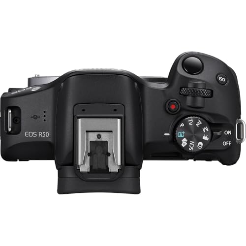 Black Mirrorless Camera with 18-45mm Lens Q667114