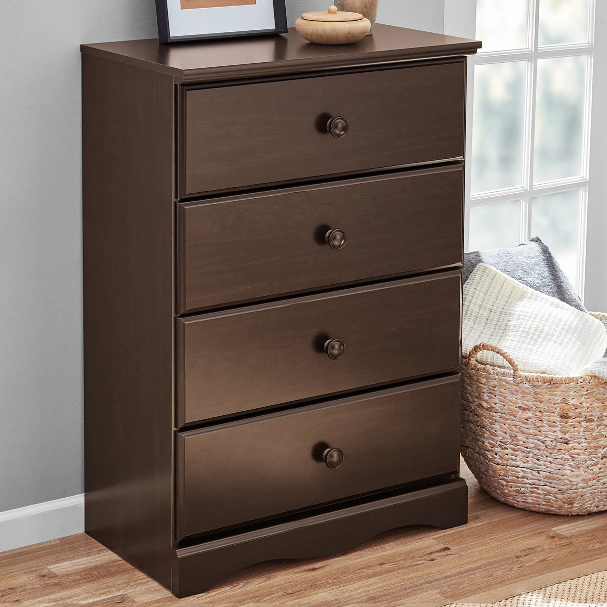 4 Drawer Dresser B39348