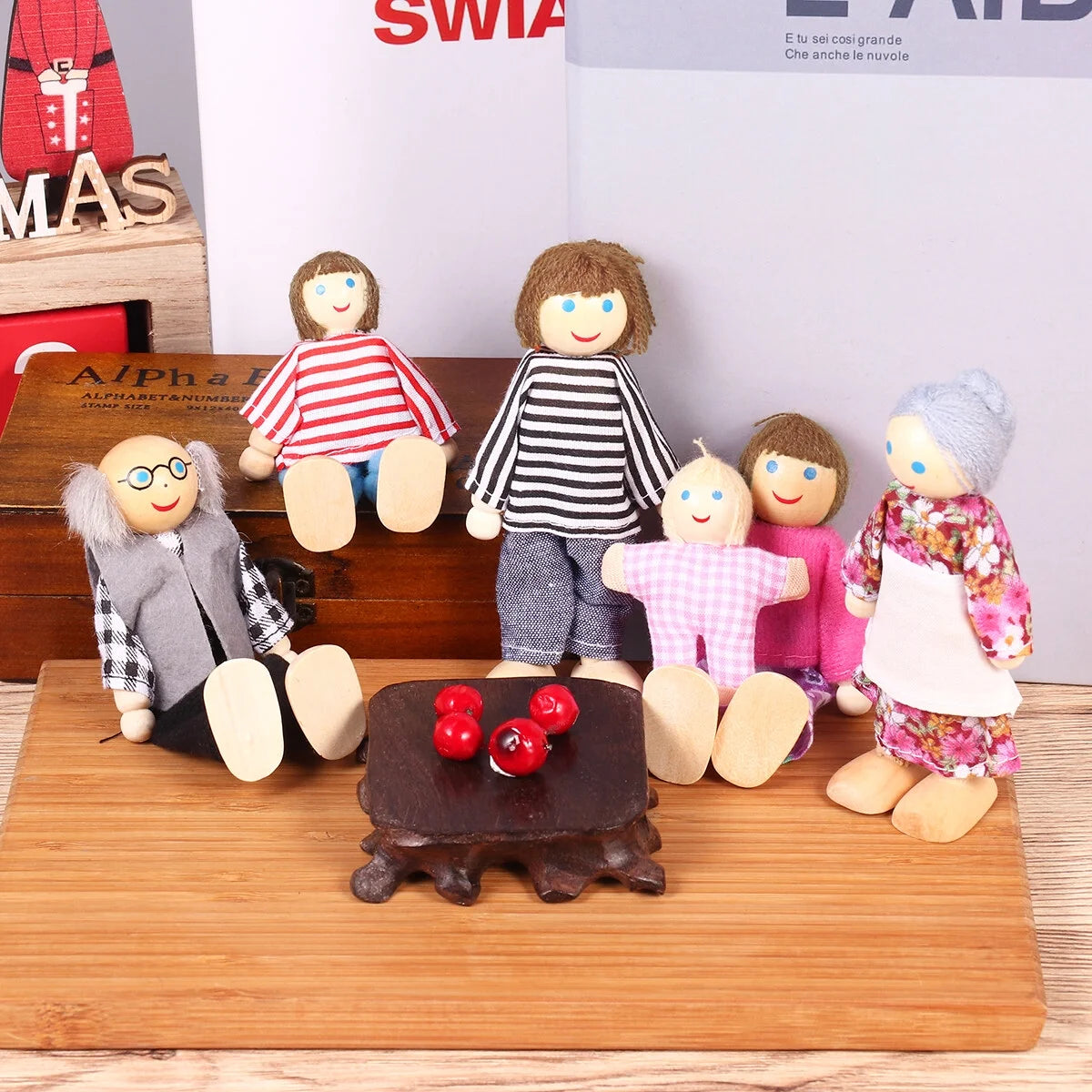 7 Pieces Wooden Dollhouse Family Set Mini People Figures N27450
