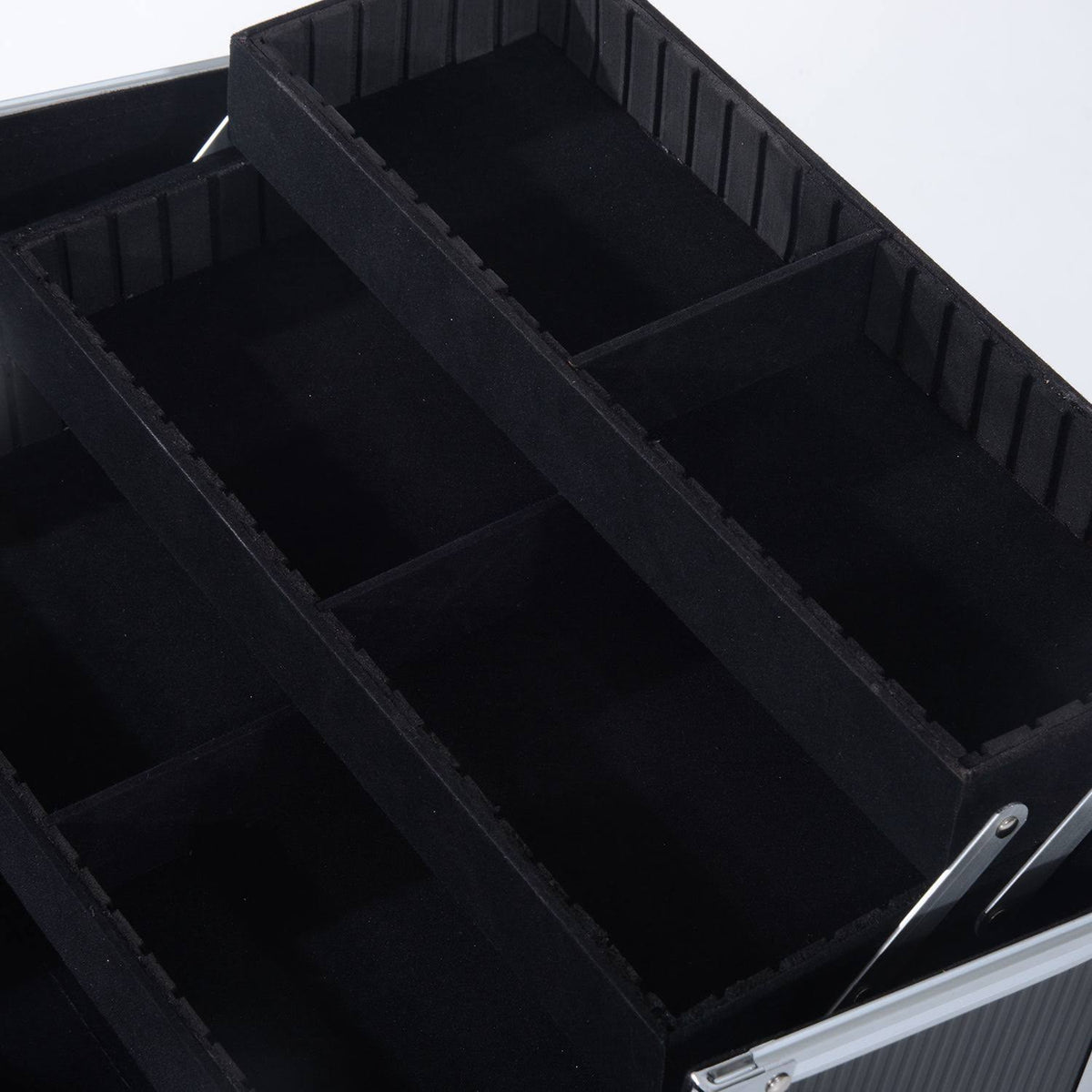 4 Tier Lockable Cosmetic Train Case with Extendable Trays Black B14608